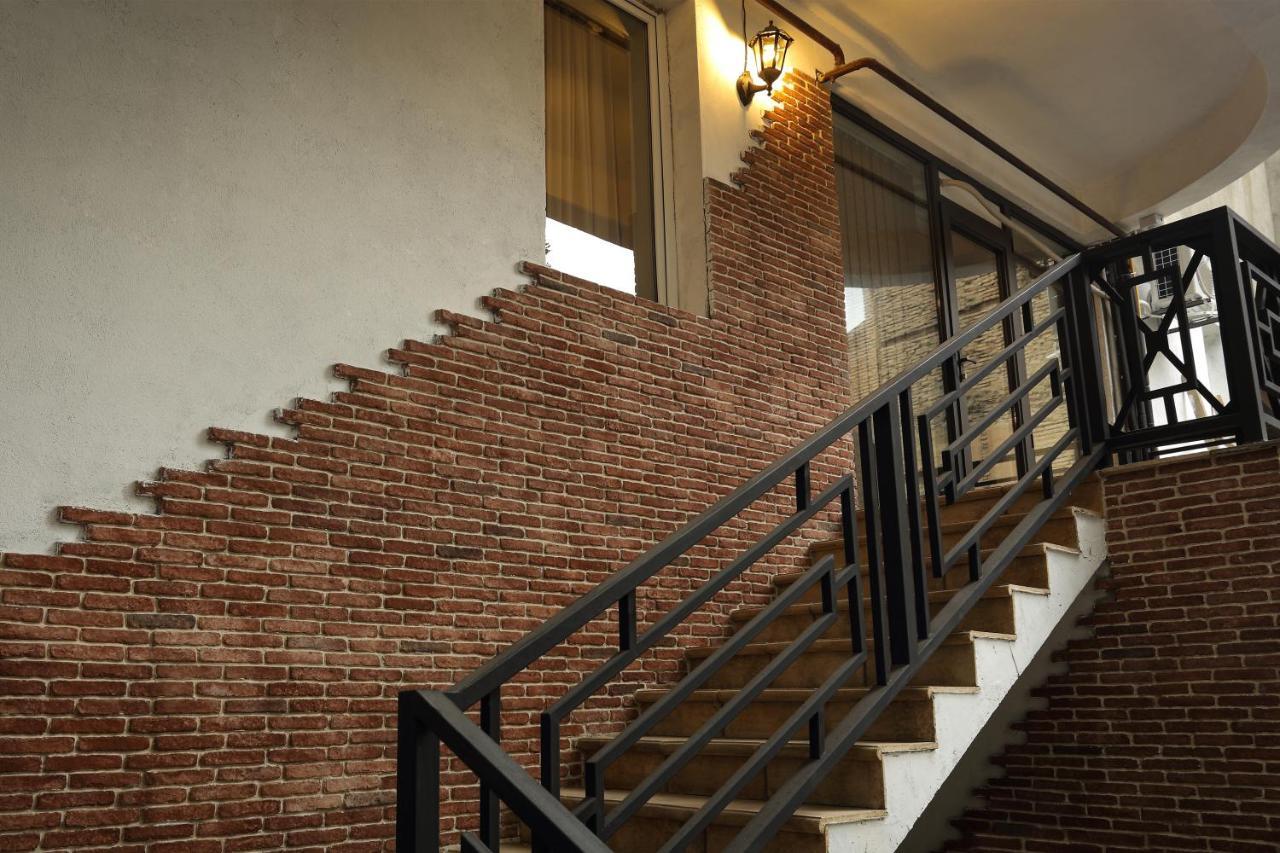 Winehouse Old Qvevri Apartments Τυφλίδα Εξωτερικό φωτογραφία